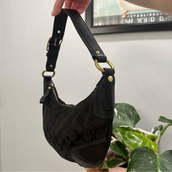 Coach Y2K Signature Canvas Hobo Shoulder Bag - Picture 4 of 16